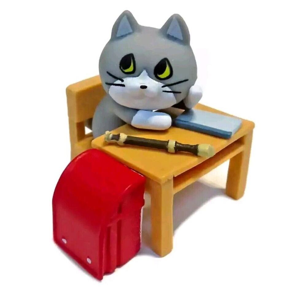 Neko Cat In Elementary School Gachapon Miniature Set Toy